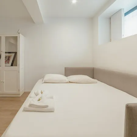 Boutique By Hosty 3* Porto